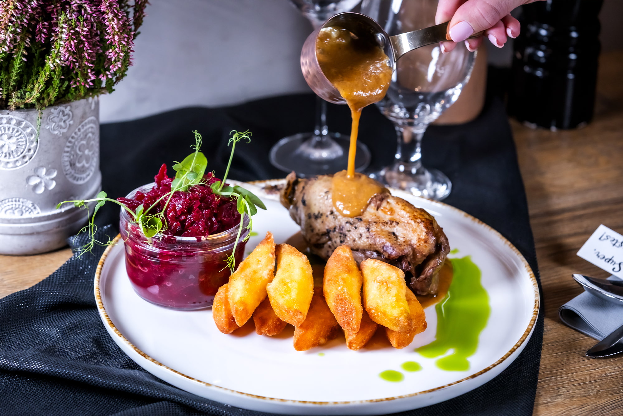 Danie główne w&nbsp;restauracji Beskidzka 40 w&nbsp;Szczyrku – Hotel Alpin